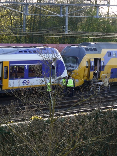 90272